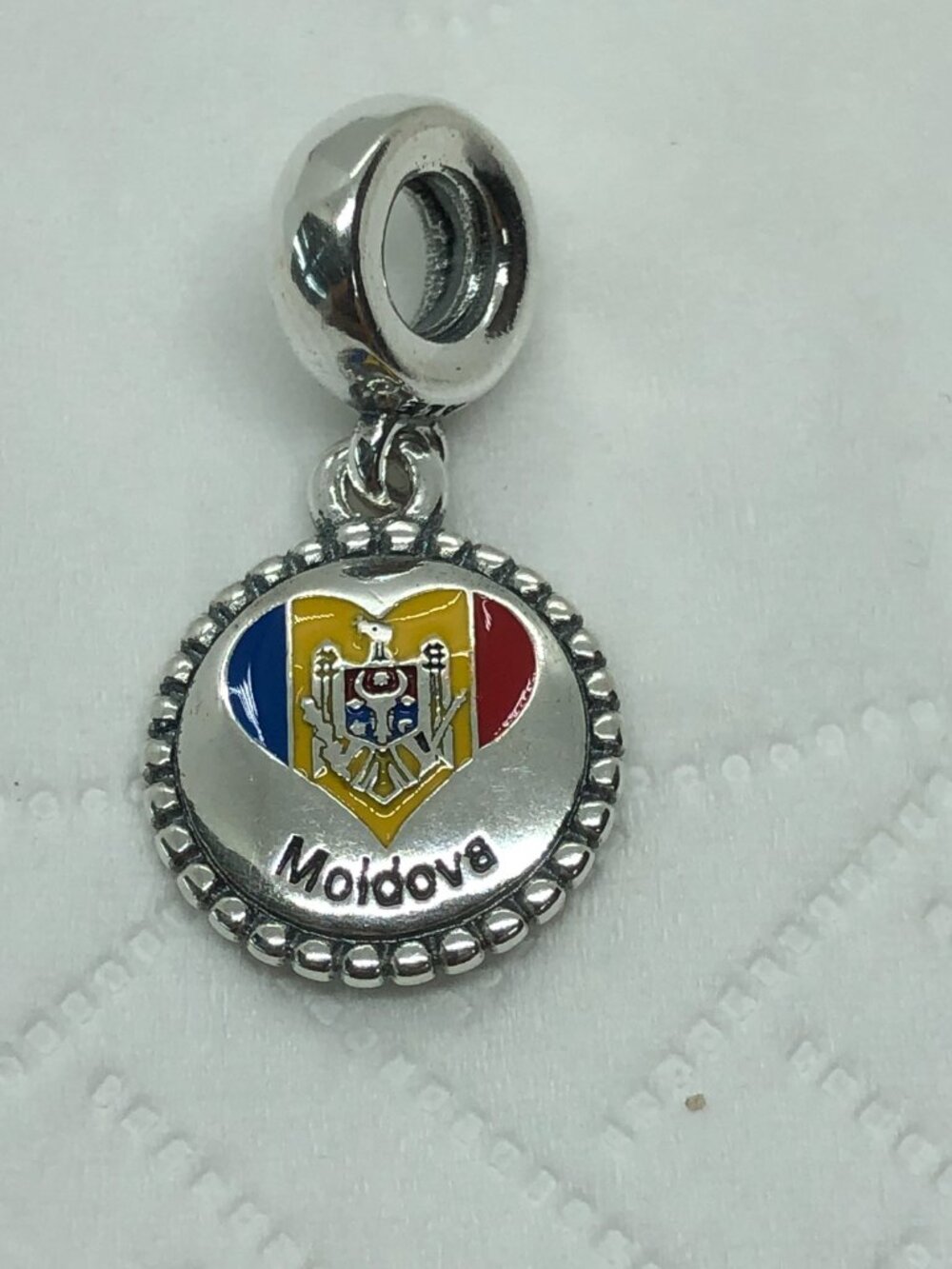 ✨ ✨Pandora Moldova Heart Flag Dangle Charm
